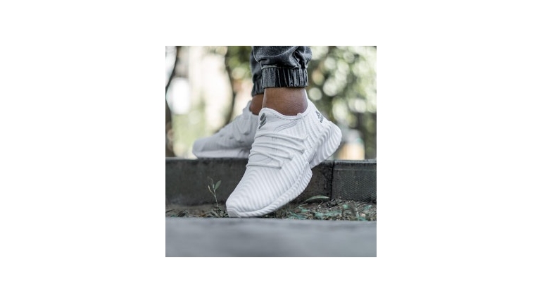 کفش ورزشی Adidas مردانه سفید مدل River