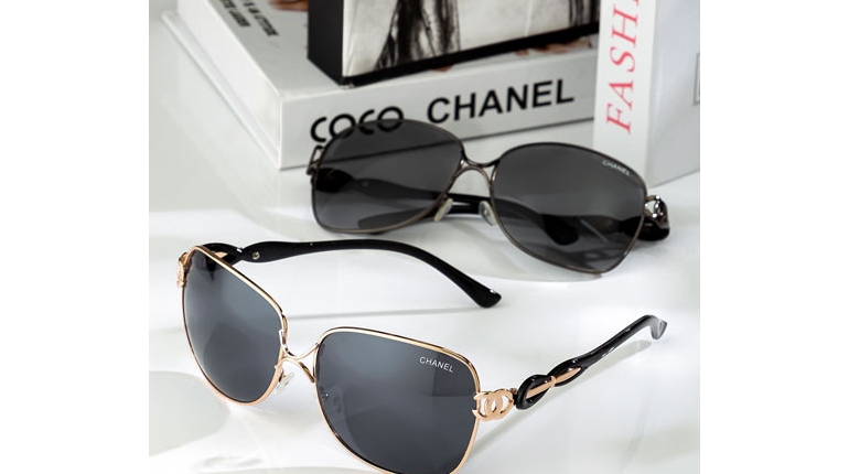 عینک آفتابی زنانه Chanel مدل 18430