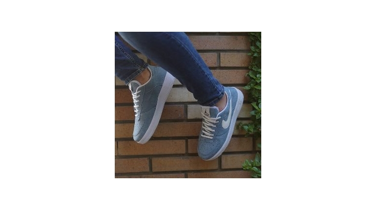 کفش Air Jordan مردانه آبی سفید مدل Raya